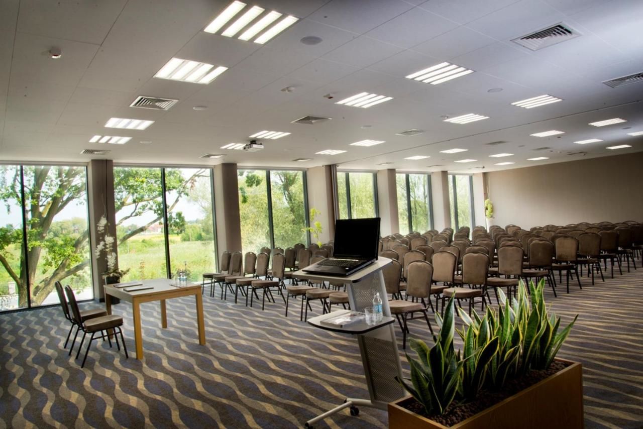 Отель Navigator Hotel i Konferencje Збоншинь-28